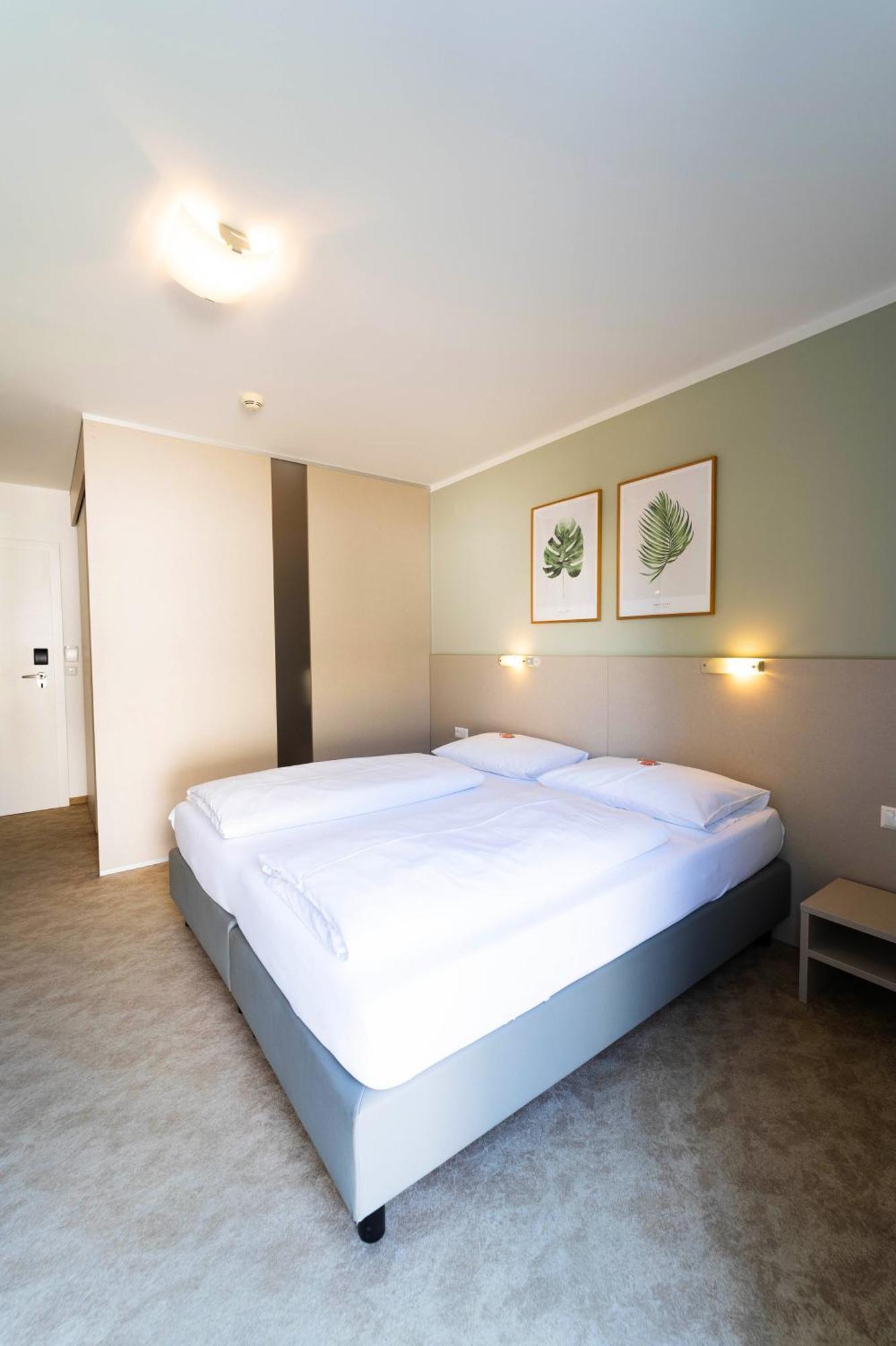 Motel22 Parkplatz Inklusive Wien Exteriör bild
