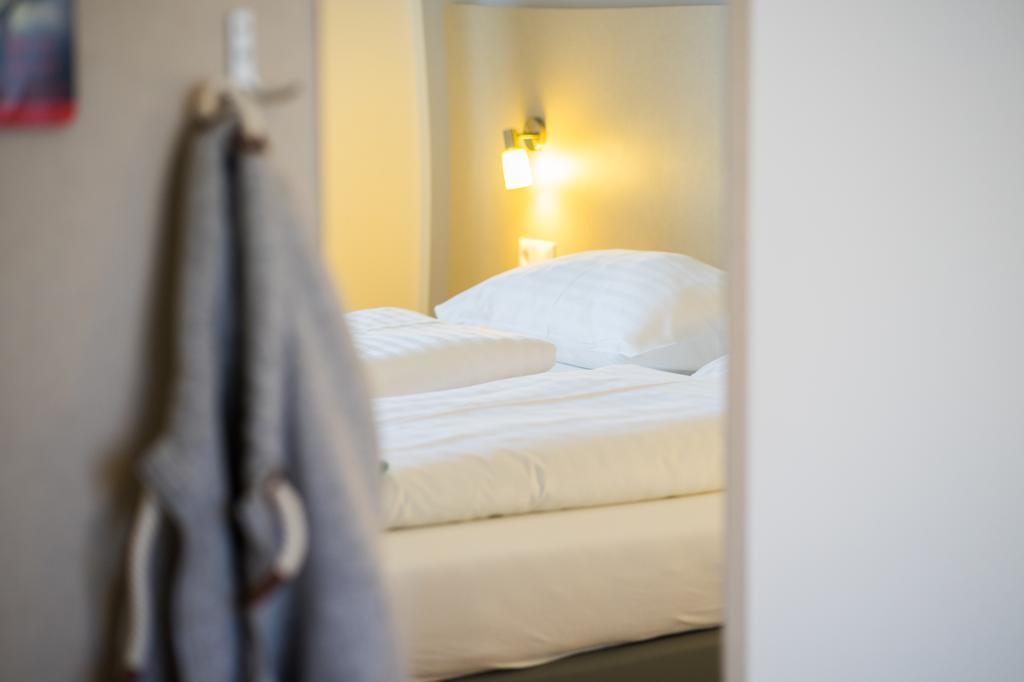 Motel22 Parkplatz Inklusive Wien Exteriör bild