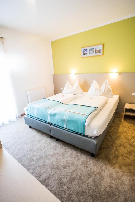 Motel22 Parkplatz Inklusive Wien Exteriör bild